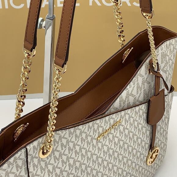 Michael Kors Cream and Brown Shoulder Bag - Picture 11 of 16